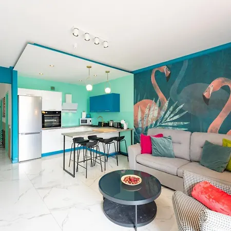 Chic 1br Ocean View With Ac And Pool In Playa Paraiso Адехе