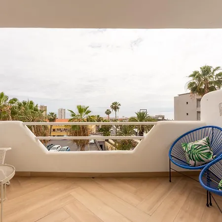Chic 1br Ocean View With Ac And Pool In Playa Paraiso Апартаменты Адехе